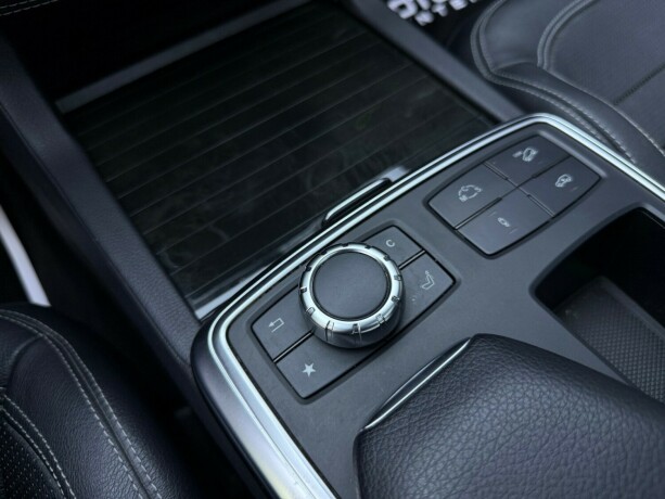 mercedes-benz-gl-bensin-2015-big-29