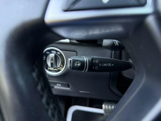 mercedes-benz-gl-bensin-2015-big-16