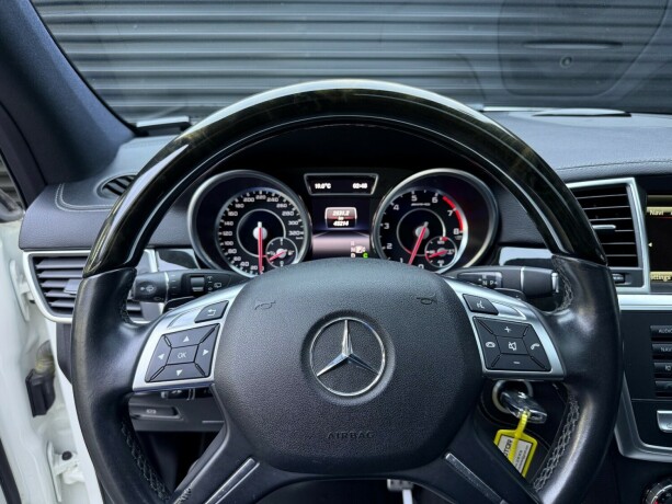 mercedes-benz-gl-bensin-2015-big-14