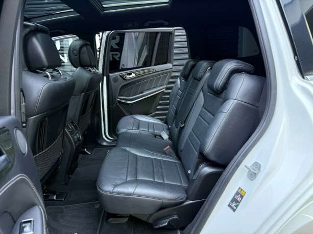 mercedes-benz-gl-bensin-2015-big-38