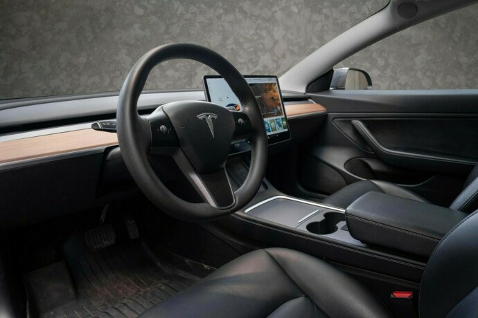 tesla-model-3-elektrisitet-2021-big-24