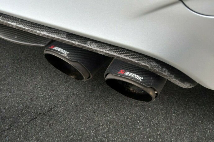 bmw-m4-bensin-2015-big-19