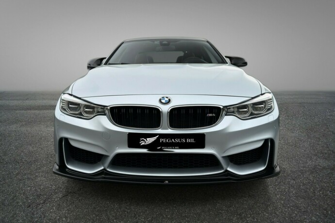 bmw-m4-bensin-2015-big-1