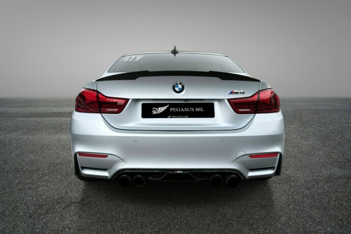 bmw-m4-bensin-2015-big-6