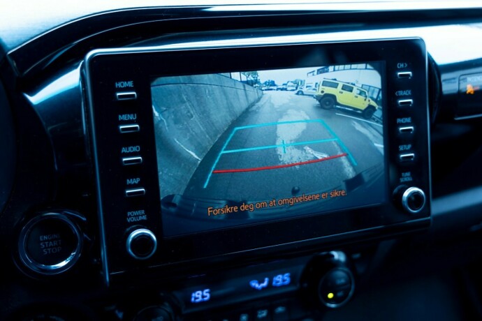 toyota-hilux-diesel-2024-big-24