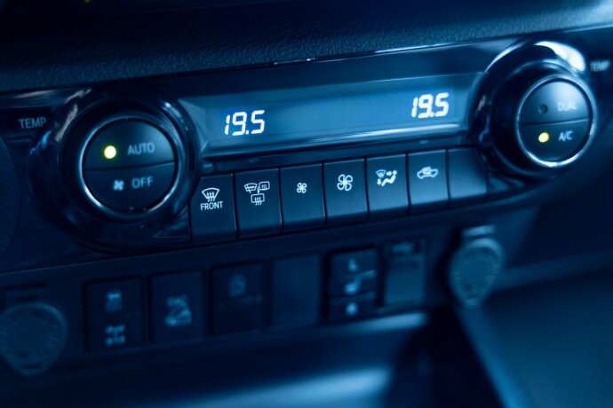 toyota-hilux-diesel-2024-big-26