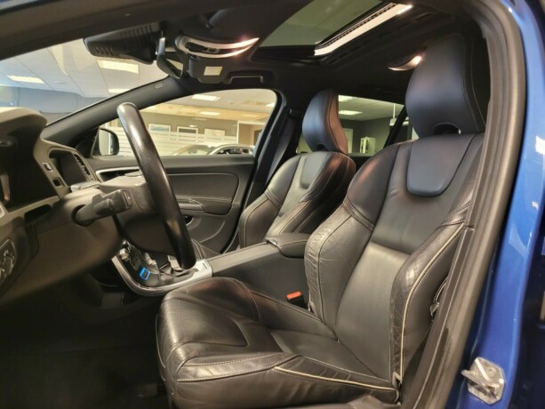 volvo-v60-plug-in-diesel-2017-big-24