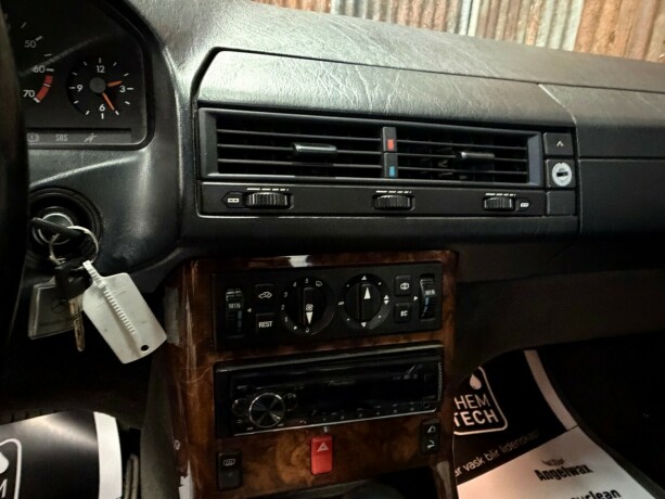 mercedes-benz-sl-bensin-1991-big-22