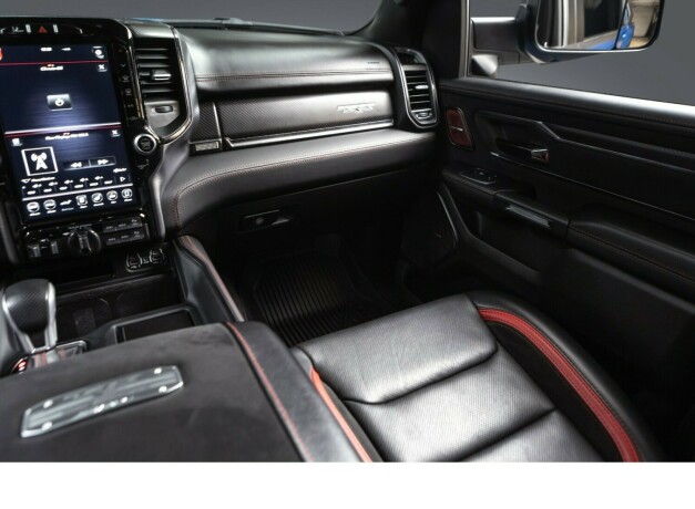 ram-1500-bensin-2021-big-14