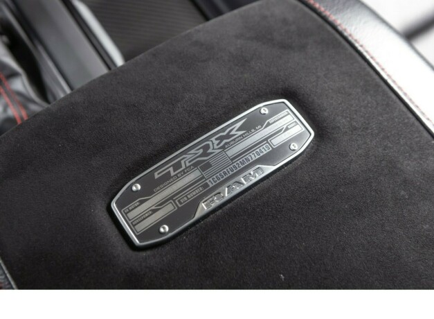 ram-1500-bensin-2021-big-31