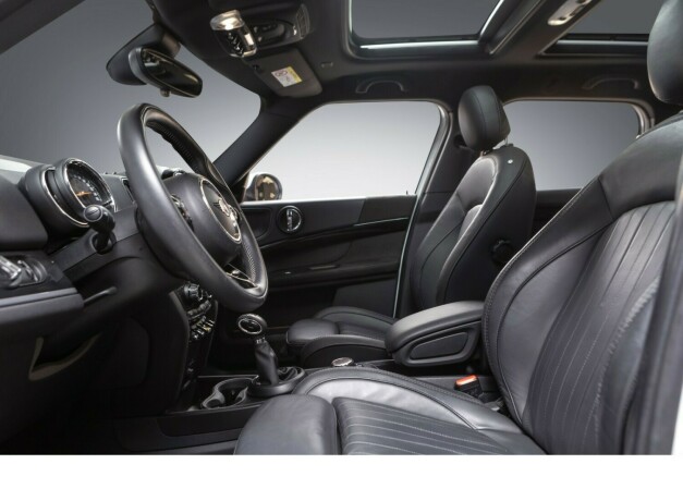 mini-countryman-elektrisitetbensin-2019-big-24