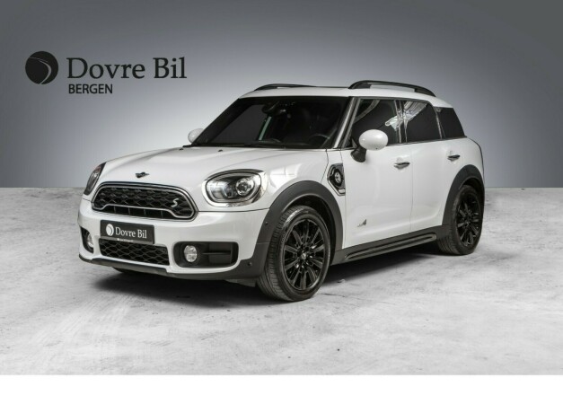 mini-countryman-elektrisitetbensin-2019-big-0