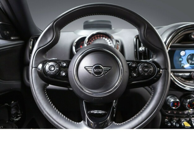 mini-countryman-elektrisitetbensin-2019-big-10