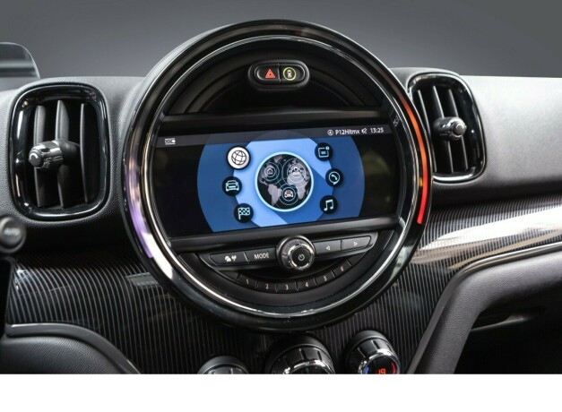 mini-countryman-elektrisitetbensin-2019-big-14
