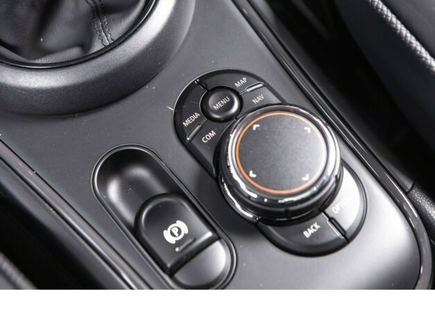 mini-countryman-elektrisitetbensin-2019-big-21