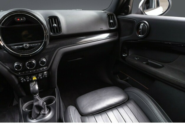 mini-countryman-elektrisitetbensin-2019-big-28