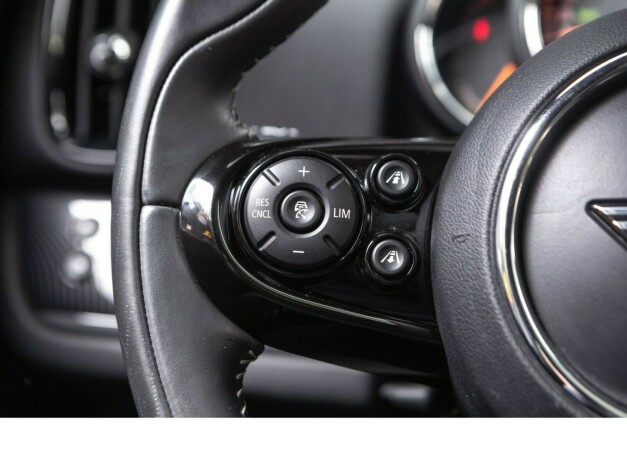 mini-countryman-elektrisitetbensin-2019-big-11