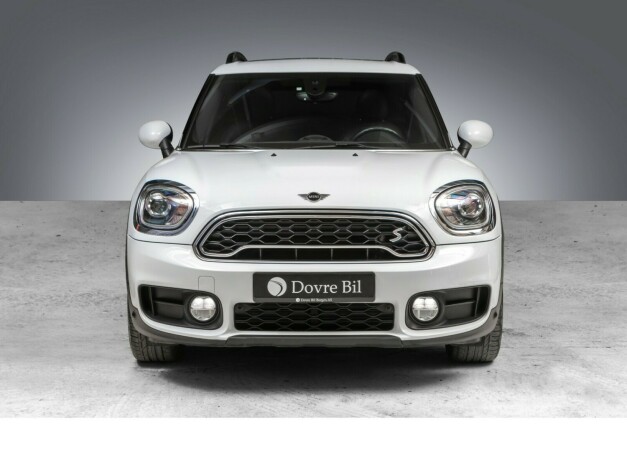 mini-countryman-elektrisitetbensin-2019-big-4