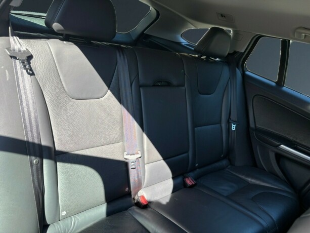 volvo-v60-elektrisitetdiesel-2014-big-14