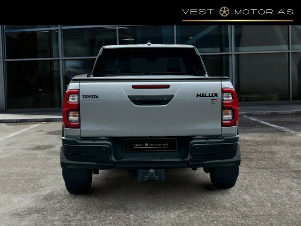 toyota-hilux-diesel-2025-big-5