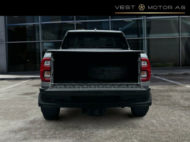 toyota-hilux-diesel-2025-big-6