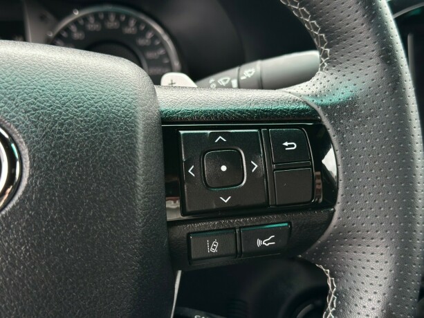 toyota-hilux-diesel-2025-big-24