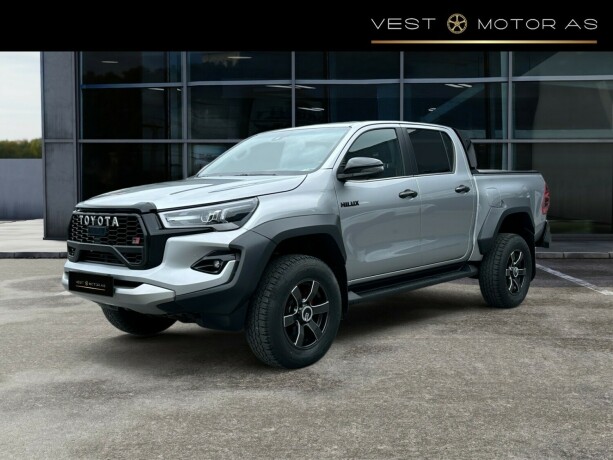 toyota-hilux-diesel-2025-big-2
