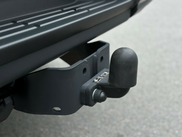 toyota-hilux-diesel-2025-big-32