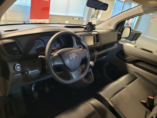 toyota-proace-diesel-2020-big-22