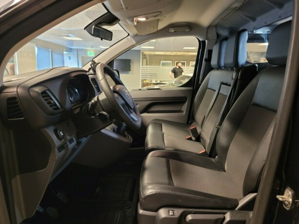toyota-proace-diesel-2020-big-20