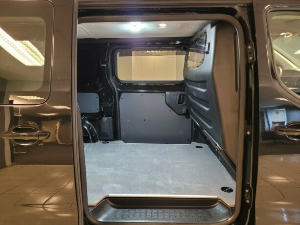 toyota-proace-diesel-2020-big-13