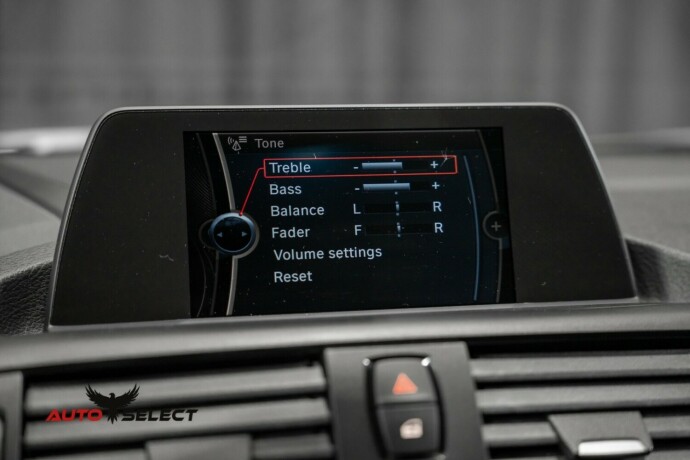 bmw-1-serie-bensin-2012-big-36