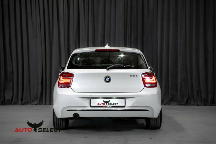 bmw-1-serie-bensin-2012-big-8