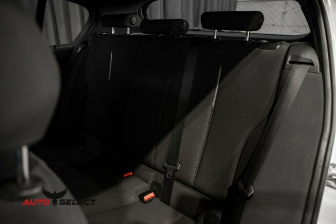 bmw-1-serie-bensin-2012-big-13