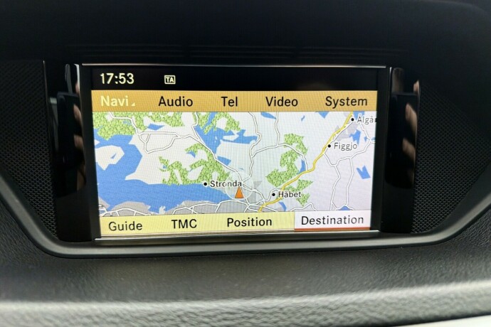 mercedes-benz-e-klasse-diesel-2011-big-16