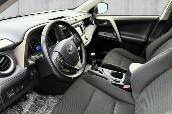 toyota-rav4-diesel-2014-big-8
