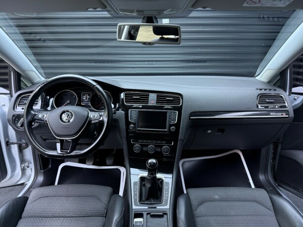 volkswagen-golf-diesel-2016-big-8