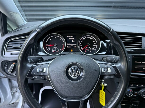 volkswagen-golf-diesel-2016-big-12