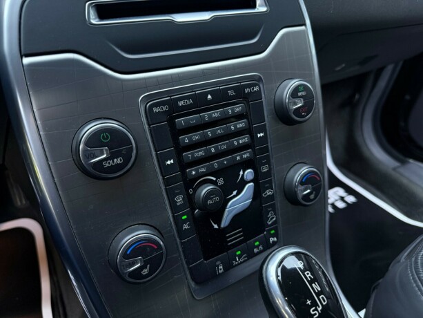 volvo-xc-70-diesel-2014-big-23