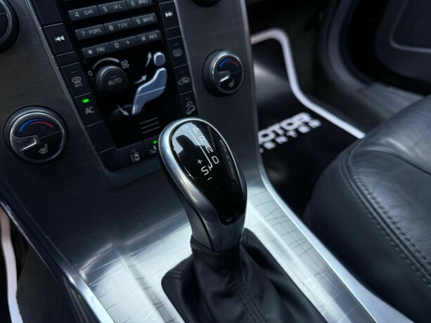 volvo-xc-70-diesel-2014-big-25
