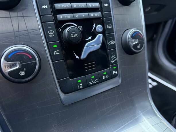 volvo-xc-70-diesel-2014-big-24