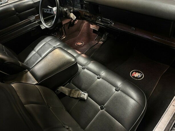 buick-riviera-bensin-1969-big-36