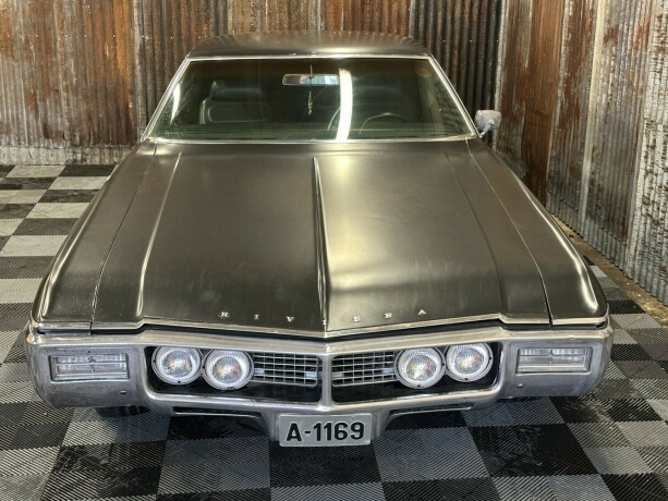 buick-riviera-bensin-1969-big-8