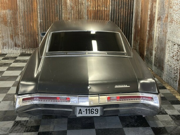buick-riviera-bensin-1969-big-18