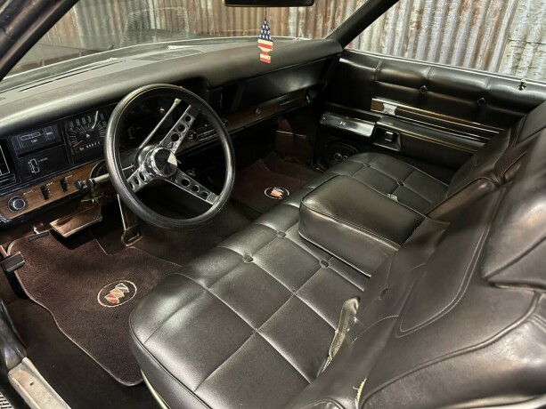 buick-riviera-bensin-1969-big-27