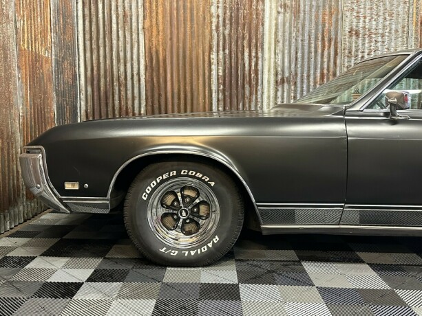 buick-riviera-bensin-1969-big-14