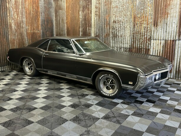 buick-riviera-bensin-1969-big-2