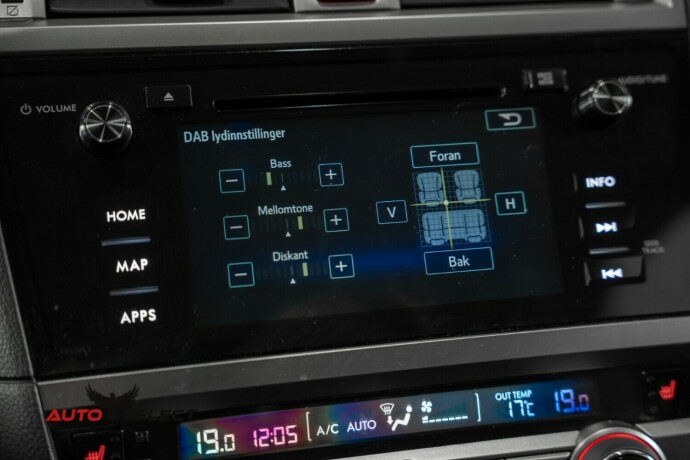 subaru-outback-bensin-2017-big-49
