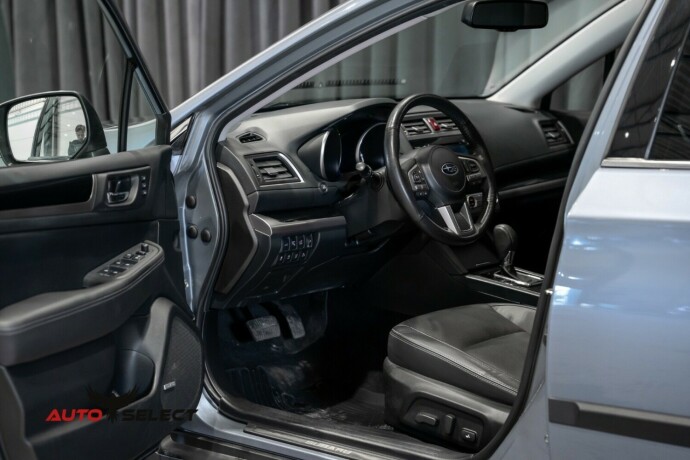 subaru-outback-bensin-2017-big-21
