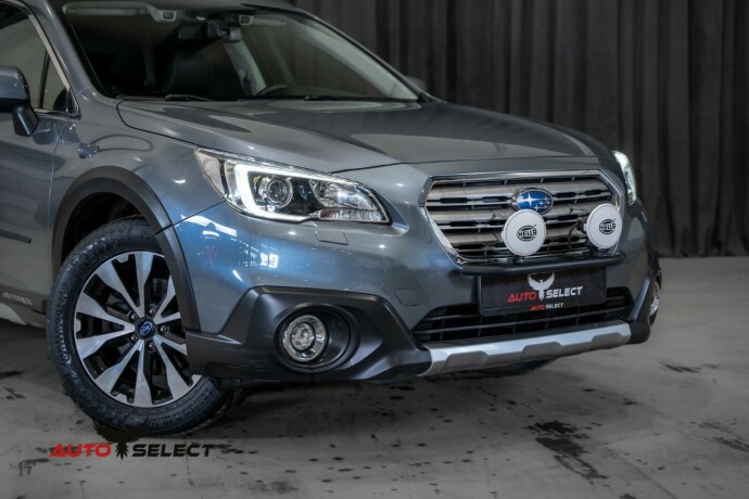 subaru-outback-bensin-2017-big-1